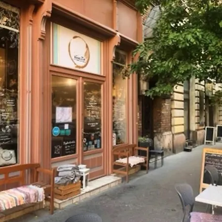 Buda's Hidden Heaven 1 With Private Sauna * 부다페스트