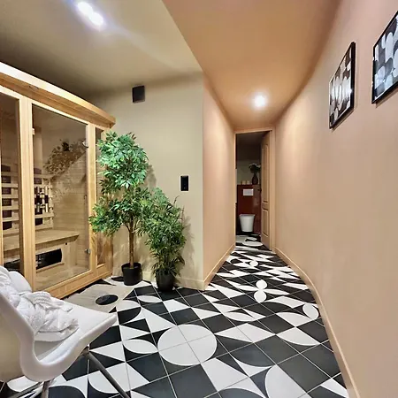 Buda's Hidden Heaven 1 With Private Sauna