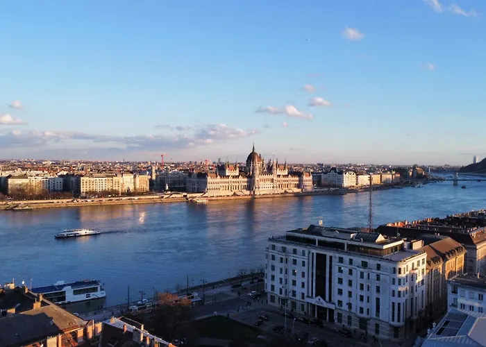 Buda's Hidden Heaven 1 With Private Sauna * Budapesta